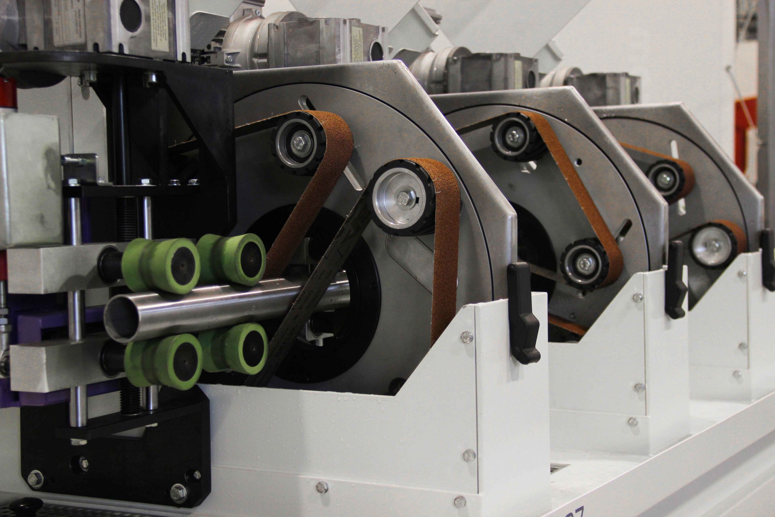 B4.-Multiple-Stations-Polishing-Machine_11zon-scaled