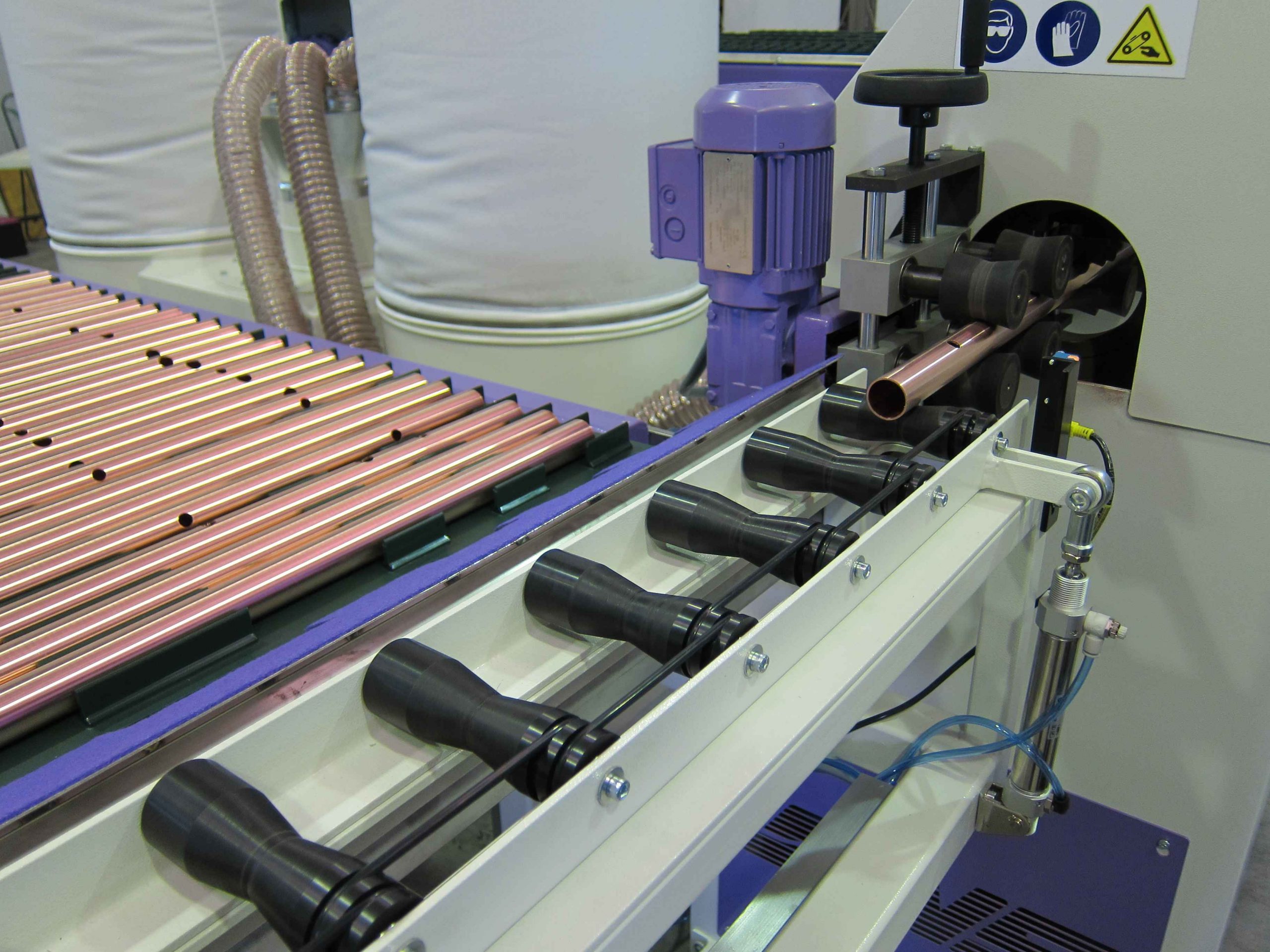 G6-ML100-3Z-Round-Pipe-Polishing-machine-automatic-tube-unloading-system_11zon-scaled