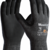 maxicut_ultra_44_5745_2020_11_lr_0